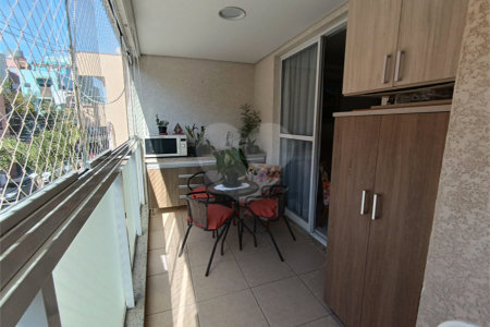Apartamento à venda com 3 quartos, sendo 1 suíte, no Centro, São Roque, SP