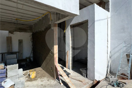 Casa à venda com 4 quartos, sendo 3 suítes,  no condomínio Residencial Reserva dos Jatobás, Louveira - SP