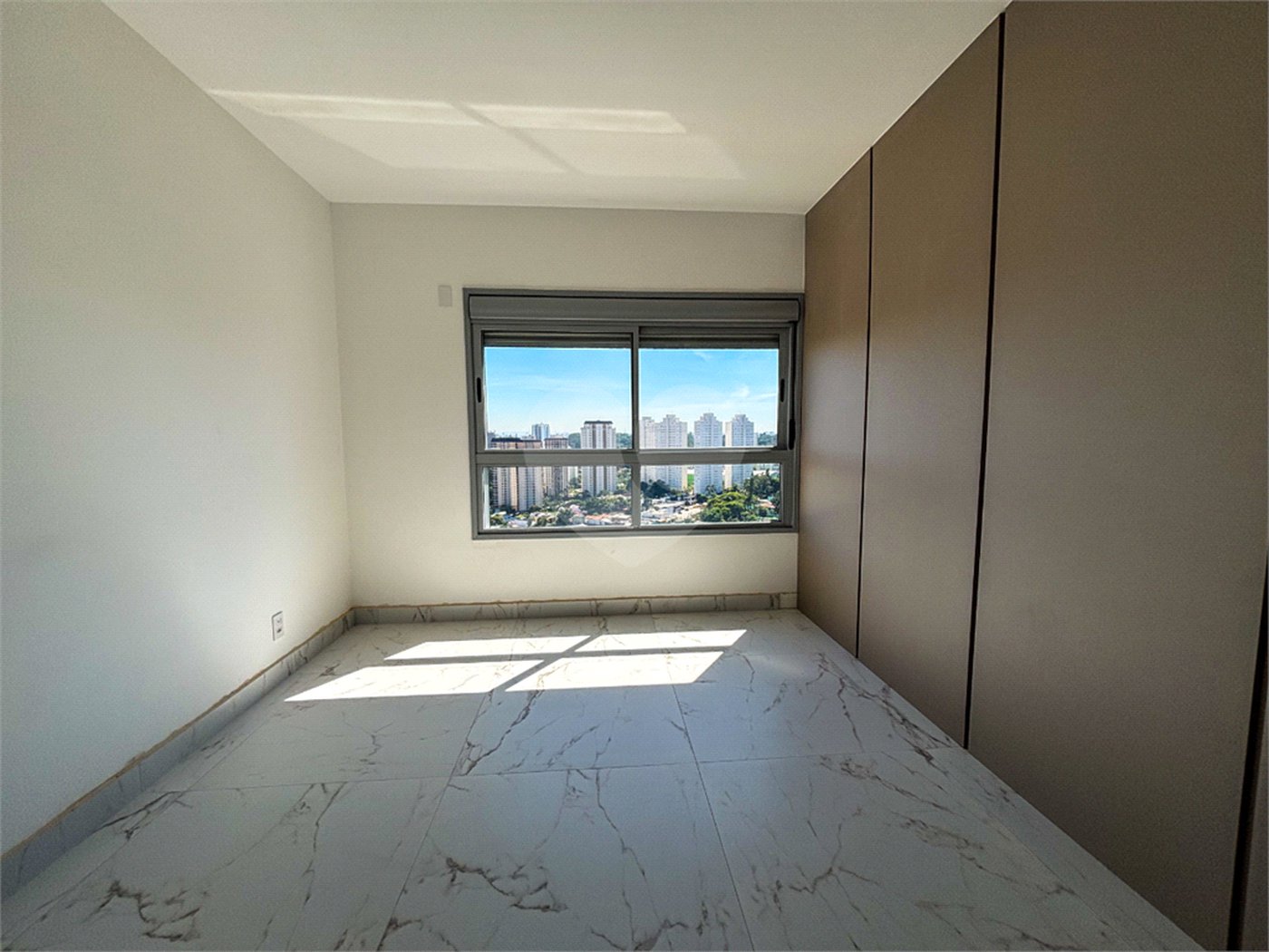 Apartamento à venda com 3 quartos, sendo 1 suíte,  em Jardim Marajoara, São Paulo, SP