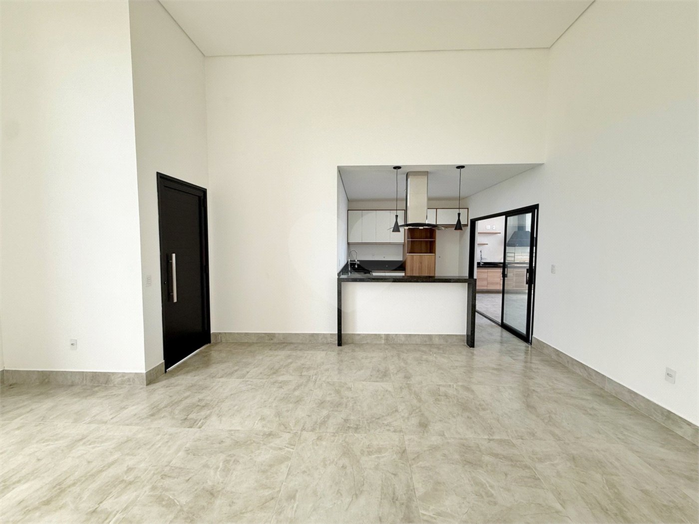 Casa à venda com 3 quartos, sendo 1 suíte,  no condomínio Jardim Piemonte, Indaiatuba - SP