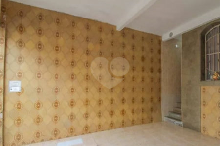 Sobrado à venda com 4 quartos, sendo 1 suíte,  em Parada Inglesa, São Paulo, SP