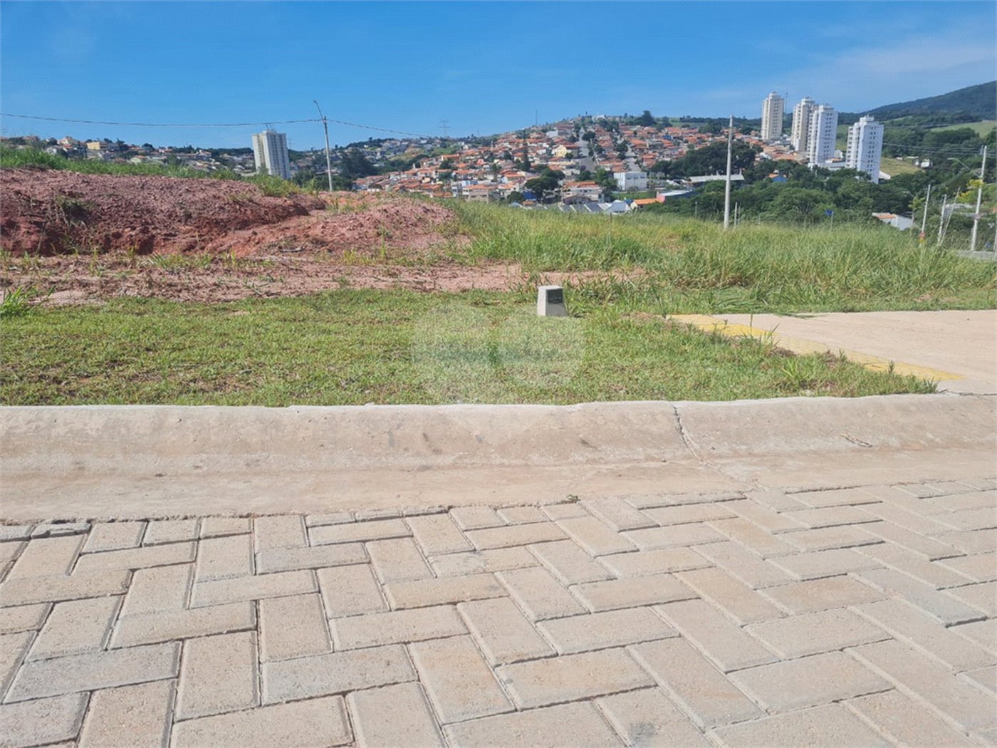 Terreno à venda no condomínio Residencial Reserva Bellano, Itatiba - SP