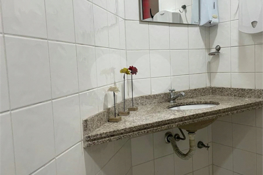Apartamento à venda com 3 suítes em Campo Belo, São Paulo, SP