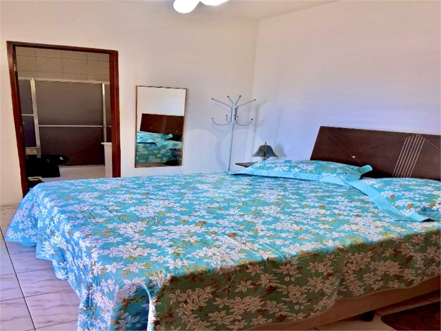 Chácara à venda com 4 quartos, sendo 1 suíte,  em Colinas II, Araçoiaba da Serra, SP
