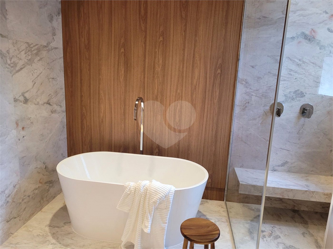 Apartamento à venda com 4 suítes em Vila Madalena, São Paulo, SP