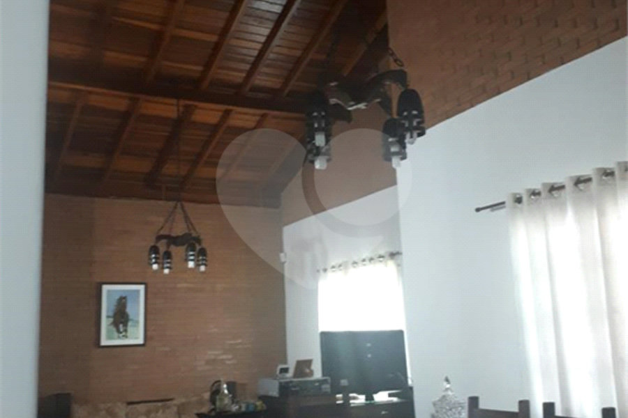 Chácara à venda com 4 quartos, sendo 2 suítes, em Serra da Cantareira, Mairiporã, SP