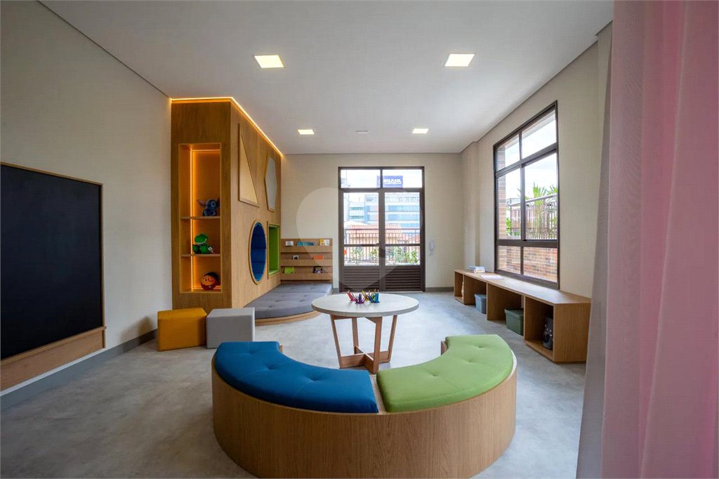 Apartamento à venda com 3 suítes em Vila Assunção, Santo André, SP