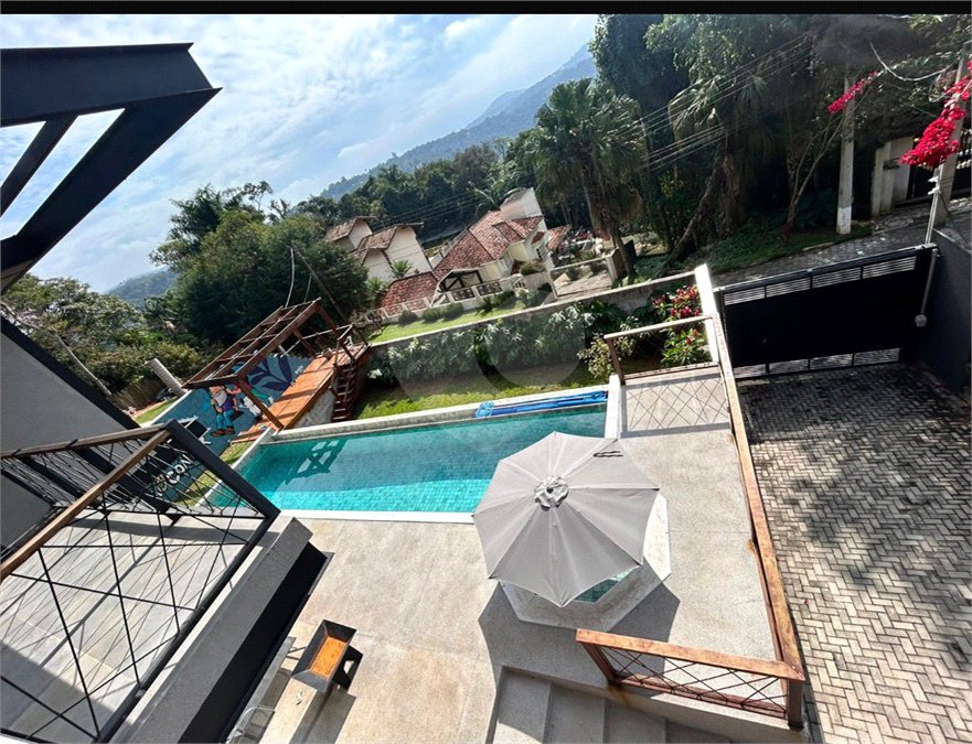 Casa à venda com 4 suítes no condomínio Residencial Bosque da Serra, Mairiporã - SP