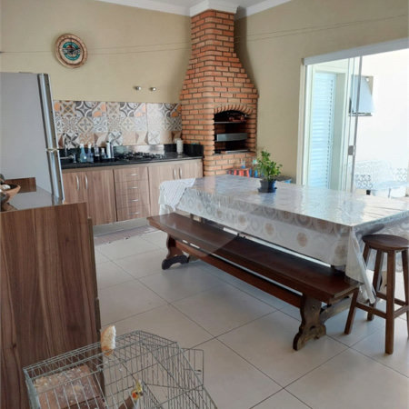 Casa à venda com 4 quartos, sendo 2 suítes, no condomínio Lagos D Icaraí, Salto - SP