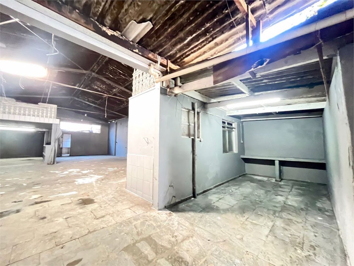 Galpão para alugar, 274 m² por R$ 10.000,02 - Vila Matias - Santos/SP