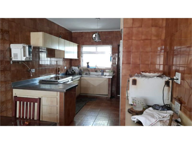 Casa à venda ou para alugar com 5 quartos, sendo 1 suíte,  em Vila Romero, São Paulo, SP