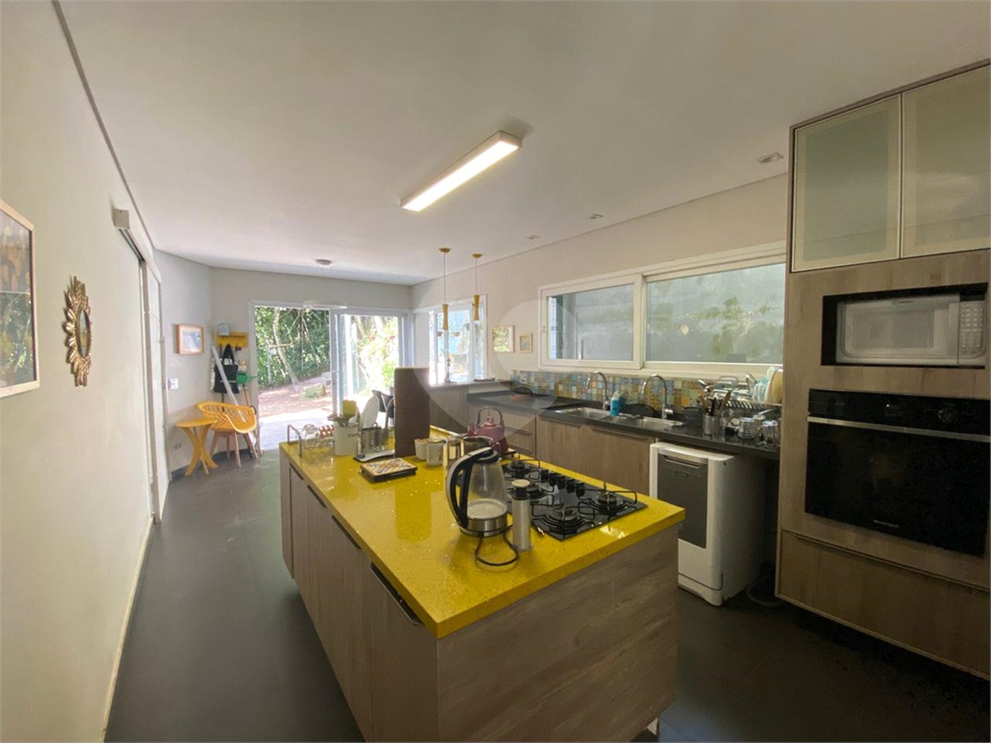 Casa à venda com 4 suítes no condomínio Alpes da Cantareira, Mairiporã - SP
