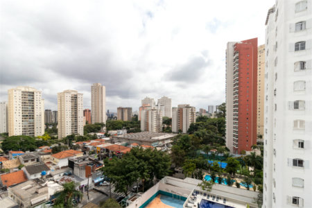 Apartamento à venda com 3 quartos, sendo 1 suíte, em Vila Sofia, São Paulo, SP