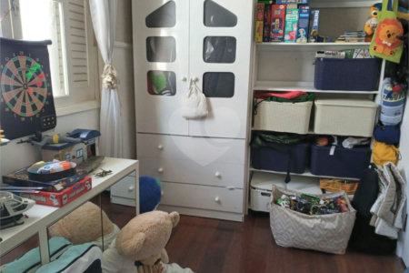 Casa à venda com 3 quartos, sendo 1 suíte, em Vila Mascote, São Paulo, SP