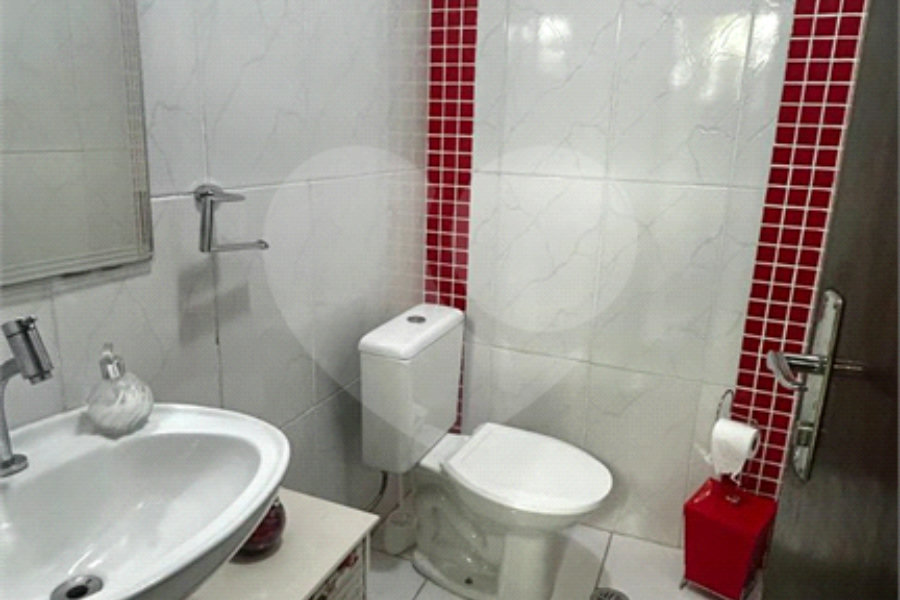 Sobrado à venda ou para alugar com 4 quartos, sendo 3 suítes, em Mandaqui, São Paulo, SP