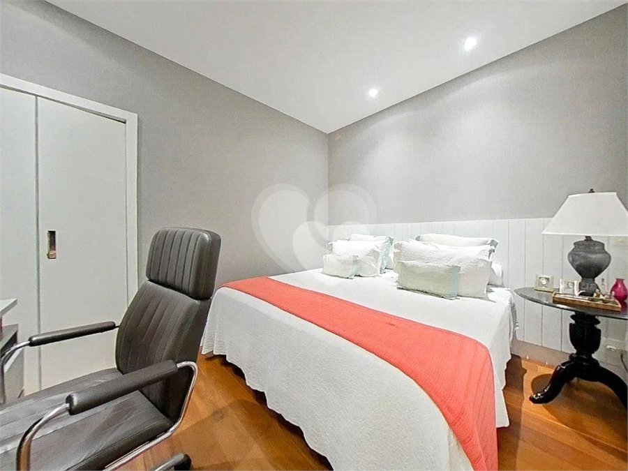 Apartamento à venda com 3 quartos, sendo 1 suíte, em Lagoa, Rio de Janeiro, RJ