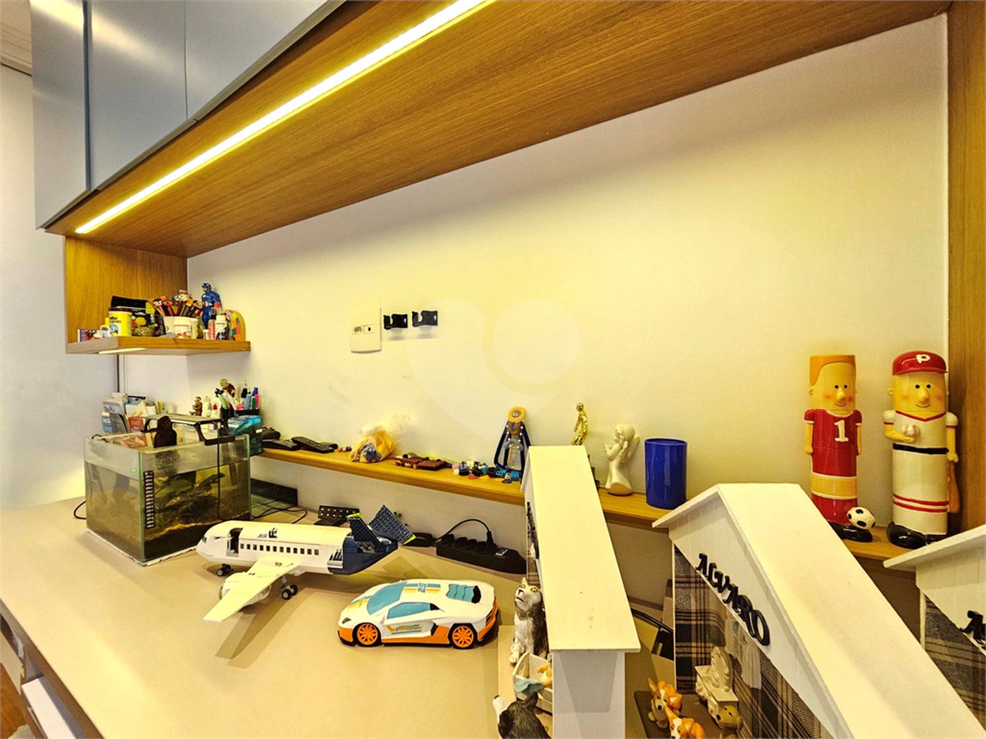 Casa à venda com 4 suítes no condomínio Ville Courchevel, São Paulo - SP
