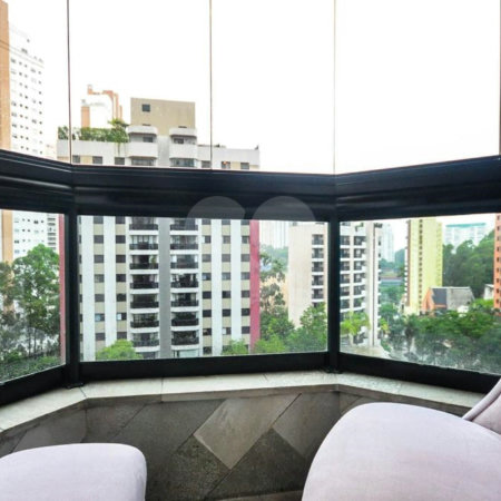 Apartamento à venda com 4 suítes em Vila Andrade, São Paulo, SP