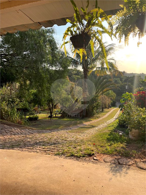 Chácara à venda com 3 quartos, sendo 1 suíte, em Cachoeira, Vinhedo, SP