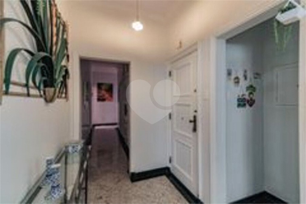 Apartamento à venda com 5 quartos, sendo 1 suíte,  em Copacabana, Rio de Janeiro, RJ