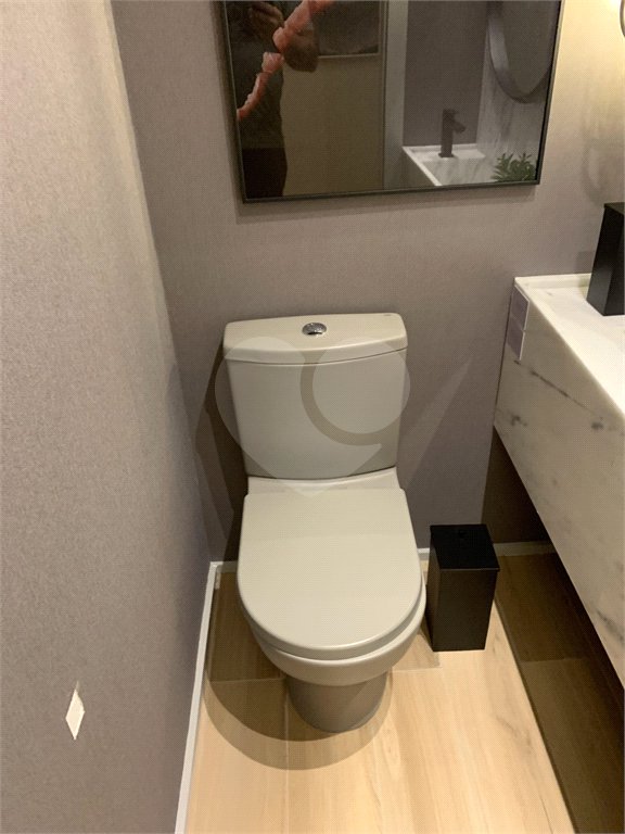 Apartamento à venda com 3 quartos, sendo 1 suíte,  em Vila Sofia, São Paulo, SP