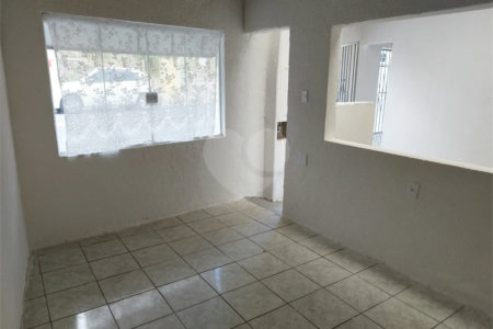 Casa à venda com 2 quartos em Vila Santa Rita, Sorocaba, SP