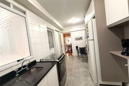 Apartamento à venda com 3 suítes em Jardim Marajoara, São Paulo, SP