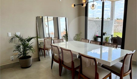 Casa à venda com 4 suítes no condomínio Village Ipanema 1, Araçoiaba da Serra - SP