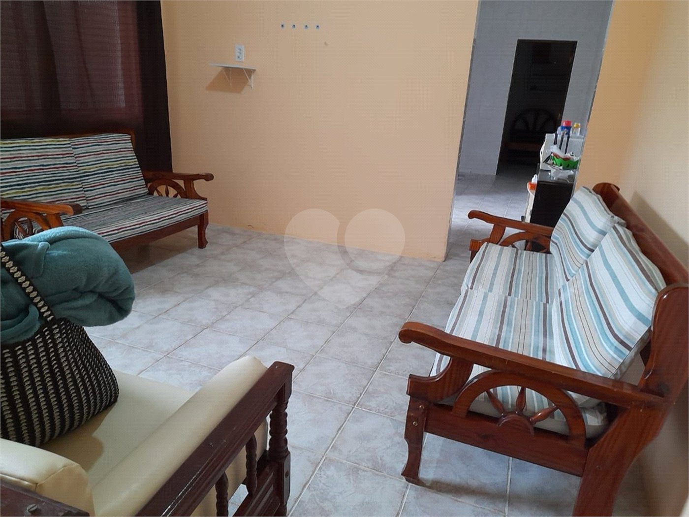 Casa à venda com 2 quartos em Indaiá, Bertioga, SP
