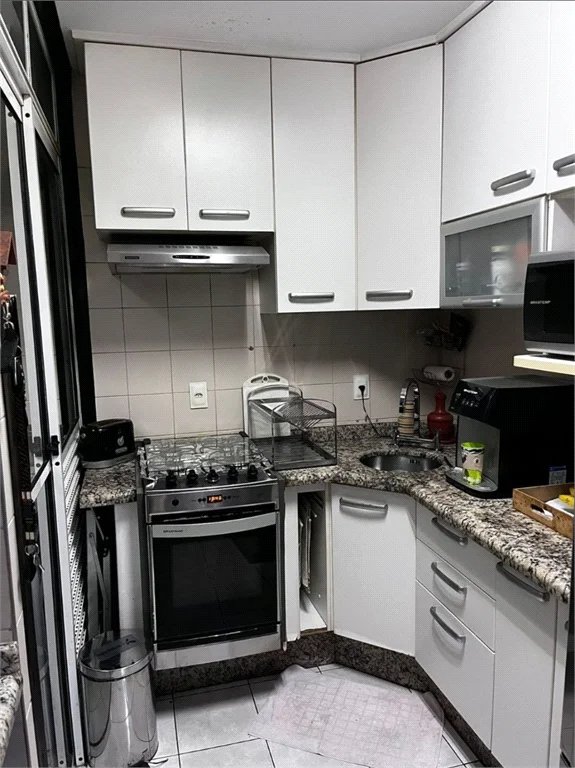 Casa à venda com 3 quartos, sendo 1 suíte, no condomínio Liberty Village, São Paulo - SP