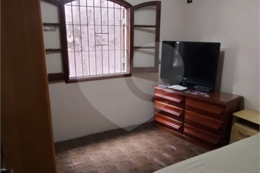Sobrado à venda com 3 quartos, sendo 1 suíte, em Tremembé, São Paulo, SP