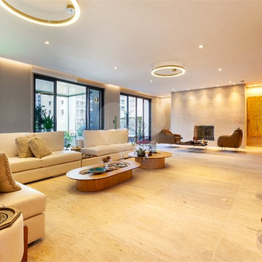 Apartamento à venda com 3 suítes em Cerqueira César, São Paulo, SP
