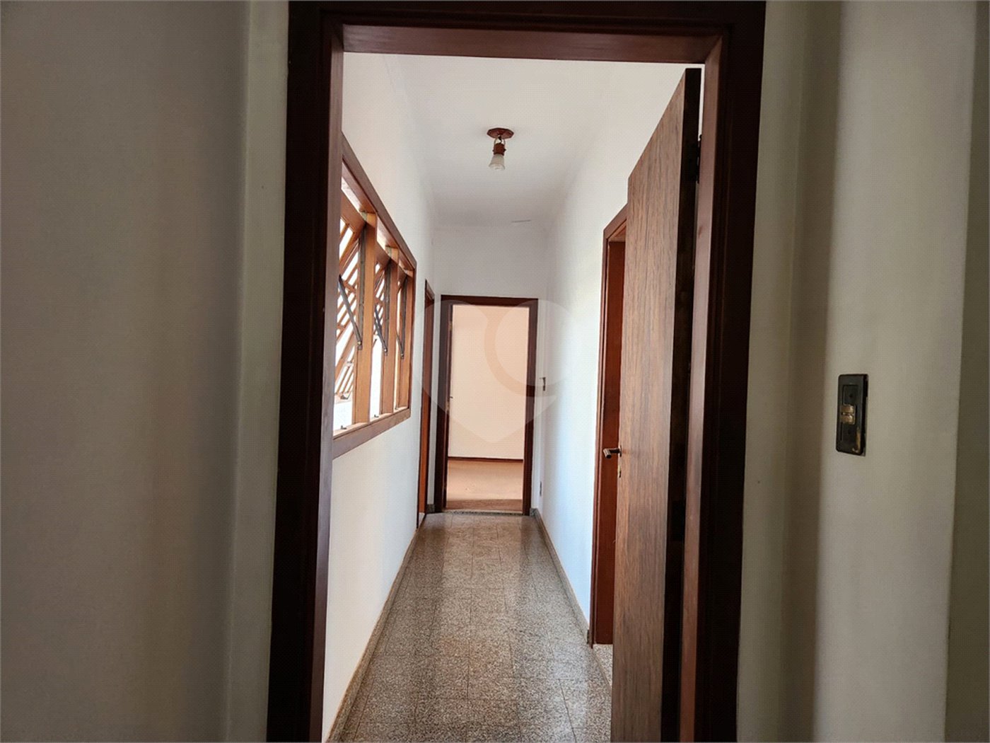 Casa à venda com 3 quartos, sendo 1 suíte, em Jardim Morumbi, Araraquara, SP