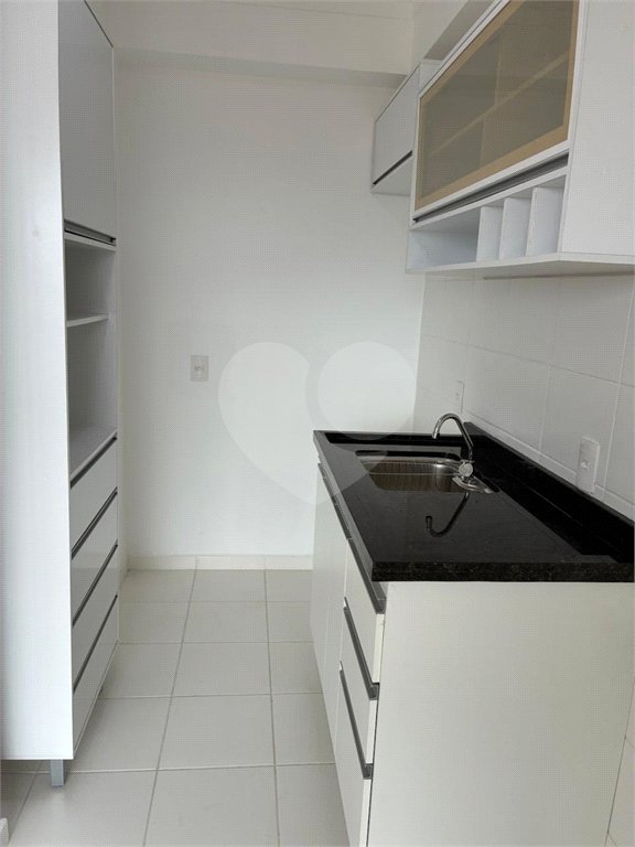 Apartamento à venda com 2 quartos, sendo 1 suíte, no Centro, Mogi das Cruzes, SP