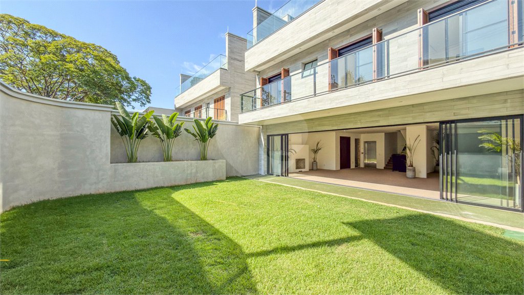 Casa à venda com 4 suítes no condomínio Teviot, São Paulo - SP