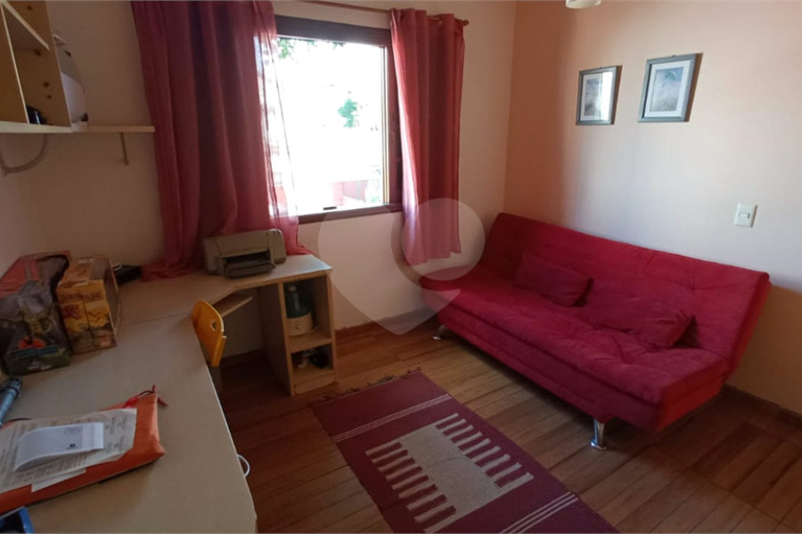 Sobrado à venda com 3 quartos, sendo 1 suíte, em Vila Paulicéia, São Paulo, SP