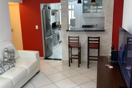 Apartamento à venda com 2 quartos, sendo 1 suíte,  em Canto do Forte, Praia Grande, SP