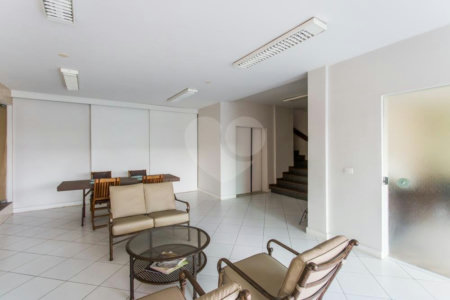 Sobrado à venda com 4 quartos, sendo 3 suítes, em Brooklin, São Paulo, SP