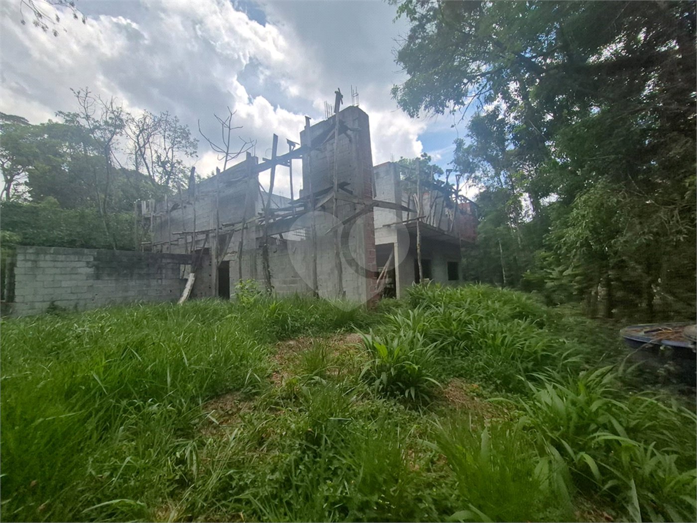 Terreno à venda no condomínio Alpes da Cantareira, Mairiporã - SP