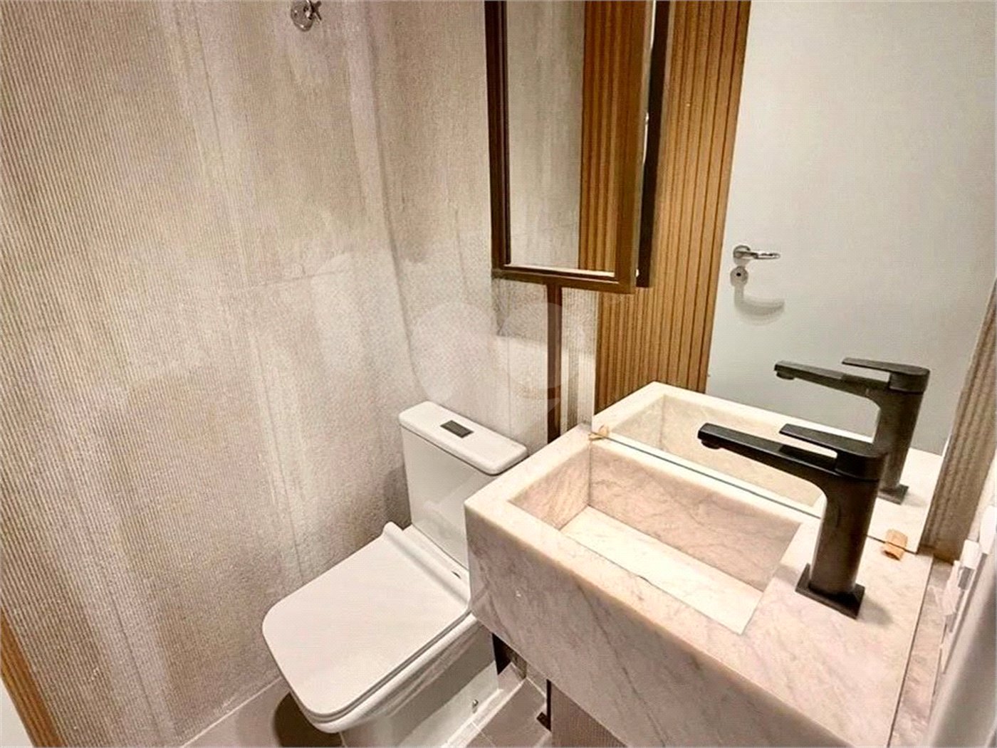 Apartamento à venda com 3 suítes em Perdizes, São Paulo, SP