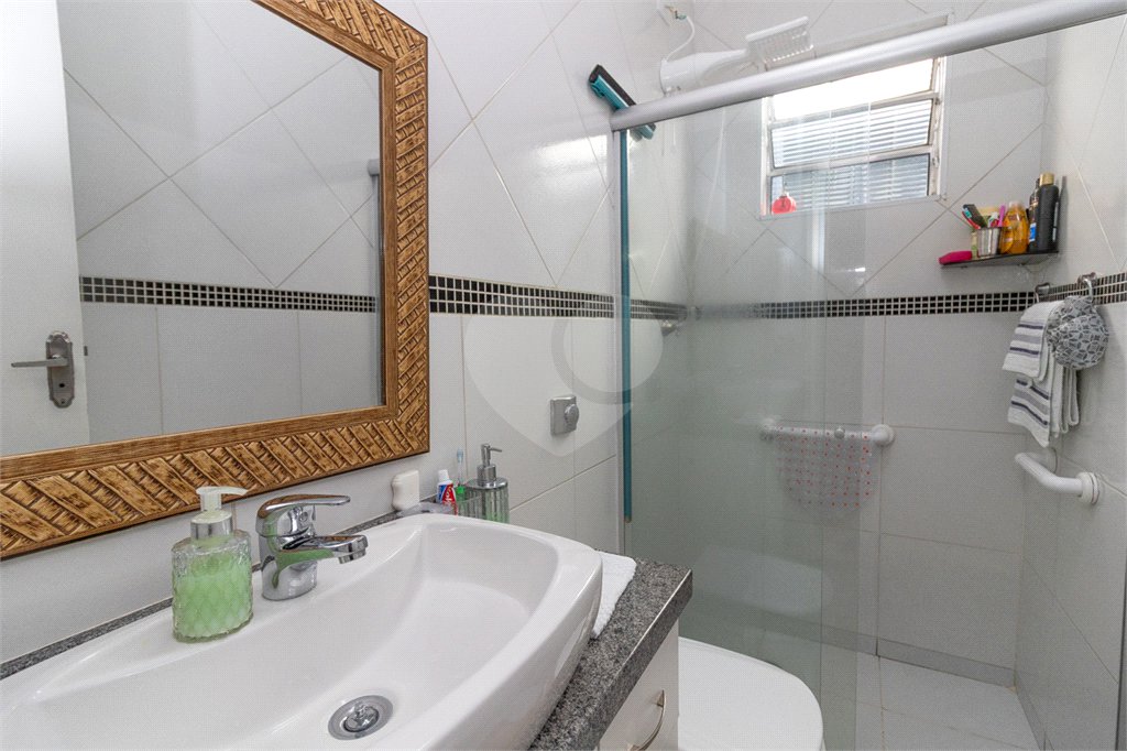 Casa à venda com 3 quartos, sendo 1 suíte, em Chora Menino, São Paulo, SP