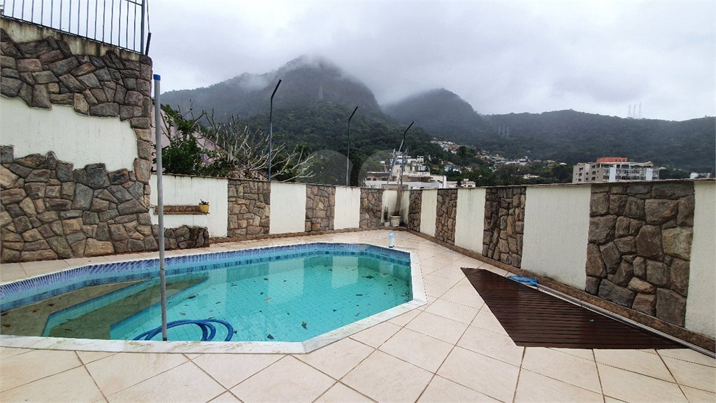 Casa à venda com 4 quartos, sendo 2 suítes, em Alto da Boa Vista, Rio de Janeiro, RJ