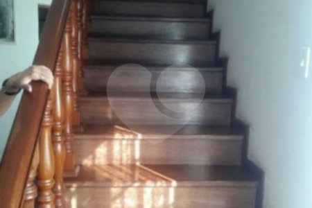 Sobrado à venda com 4 quartos, sendo 1 suíte,  em Vila Aurora (zona Norte), São Paulo, SP
