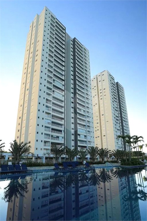 Apartamento à venda com 3 quartos, sendo 1 suíte,  em Vila Anastácio, São Paulo, SP