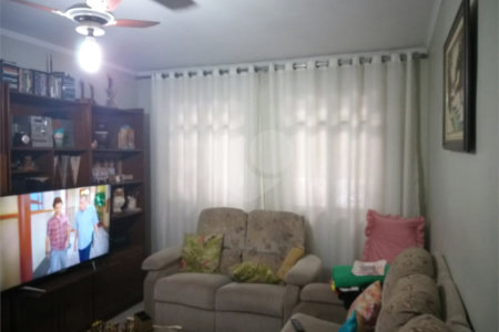 Sobrado à venda com 3 quartos, sendo 1 suíte, em Vila Constança, São Paulo, SP