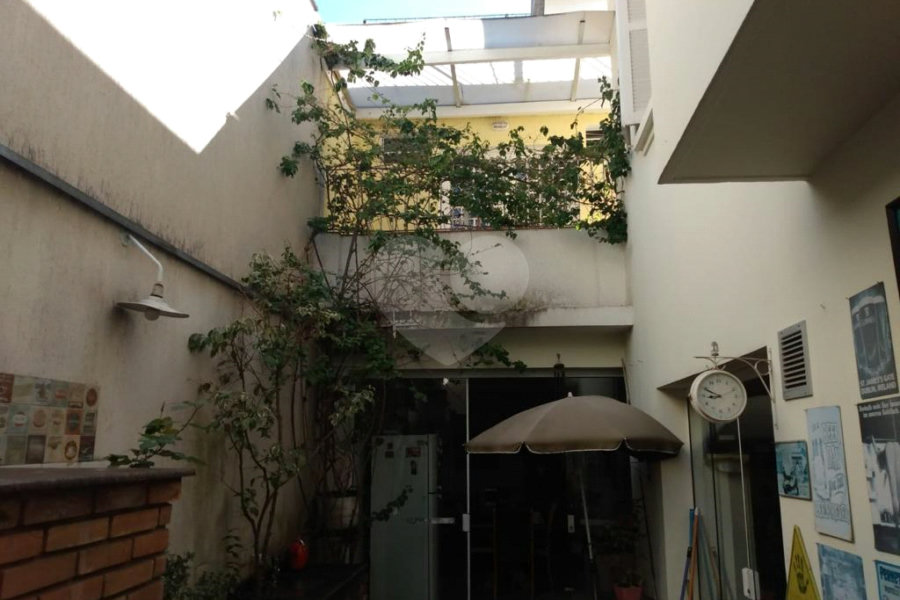 Sobrado à venda com 3 quartos, sendo 2 suítes, em Vila Mariana, São Paulo, SP