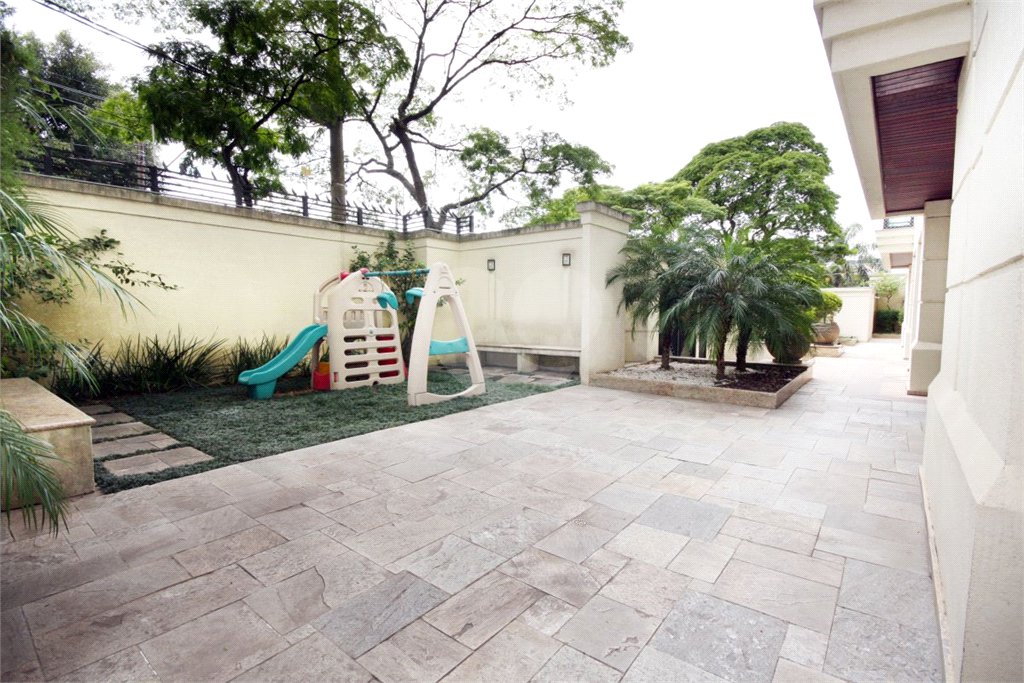 Apartamento à venda com 3 quartos, sendo 1 suíte, em Alto da Boa Vista, São Paulo, SP