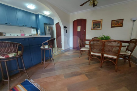 Apartamento à venda com 3 quartos, sendo 1 suíte,  em Enseada, Guarujá, SP
