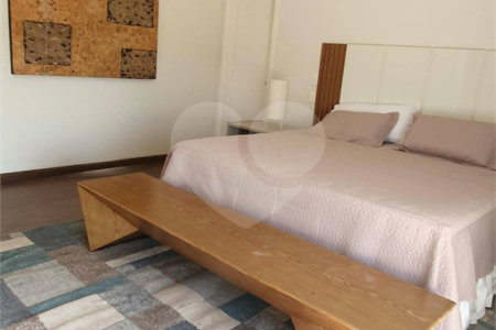 Casa à venda com 5 quartos, sendo 4 suítes, no condomínio Sol Vinhedo, Vinhedo - SP