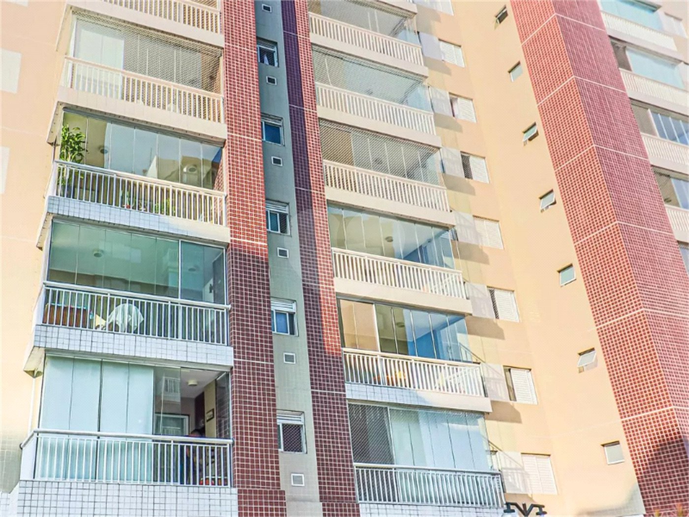 Apartamento à venda com 3 quartos, sendo 1 suíte, em Vila Polopoli, São Paulo, SP